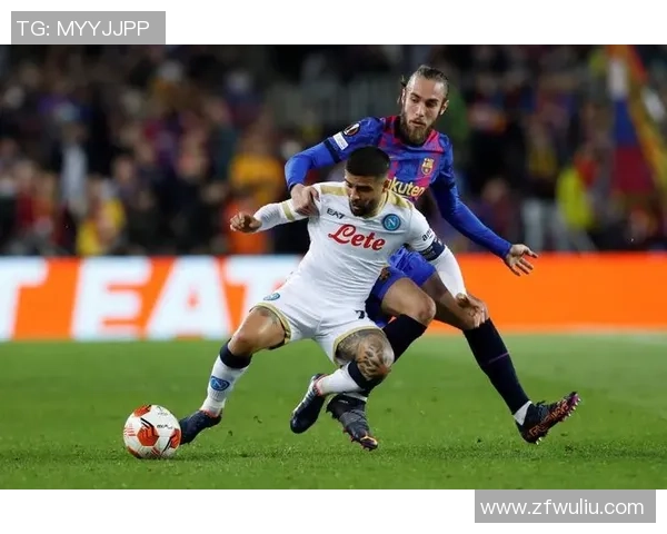 巴萨与那不勒斯友谊赛激战三球乌龙球引发全场热烈反响精彩集锦回顾